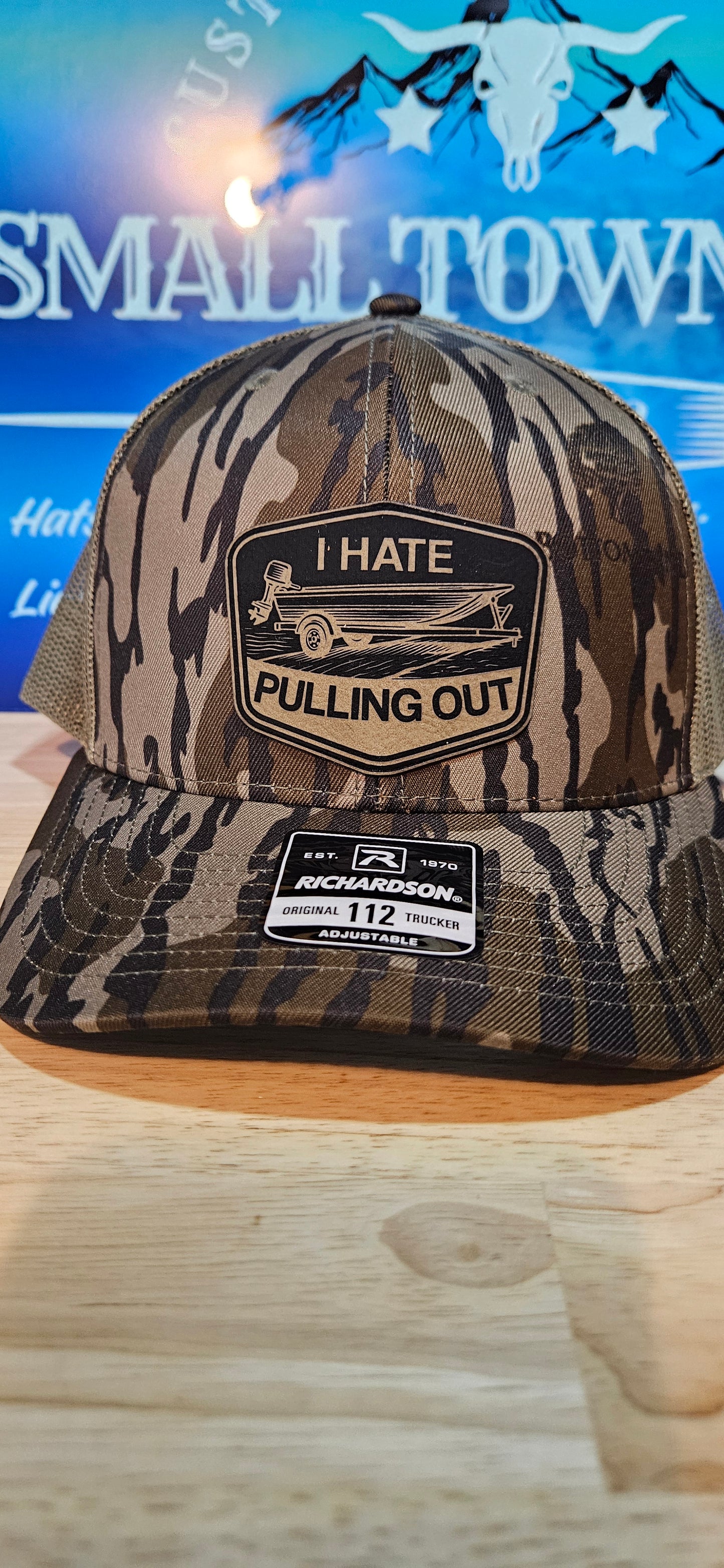 Bottomland Trucker hat with design