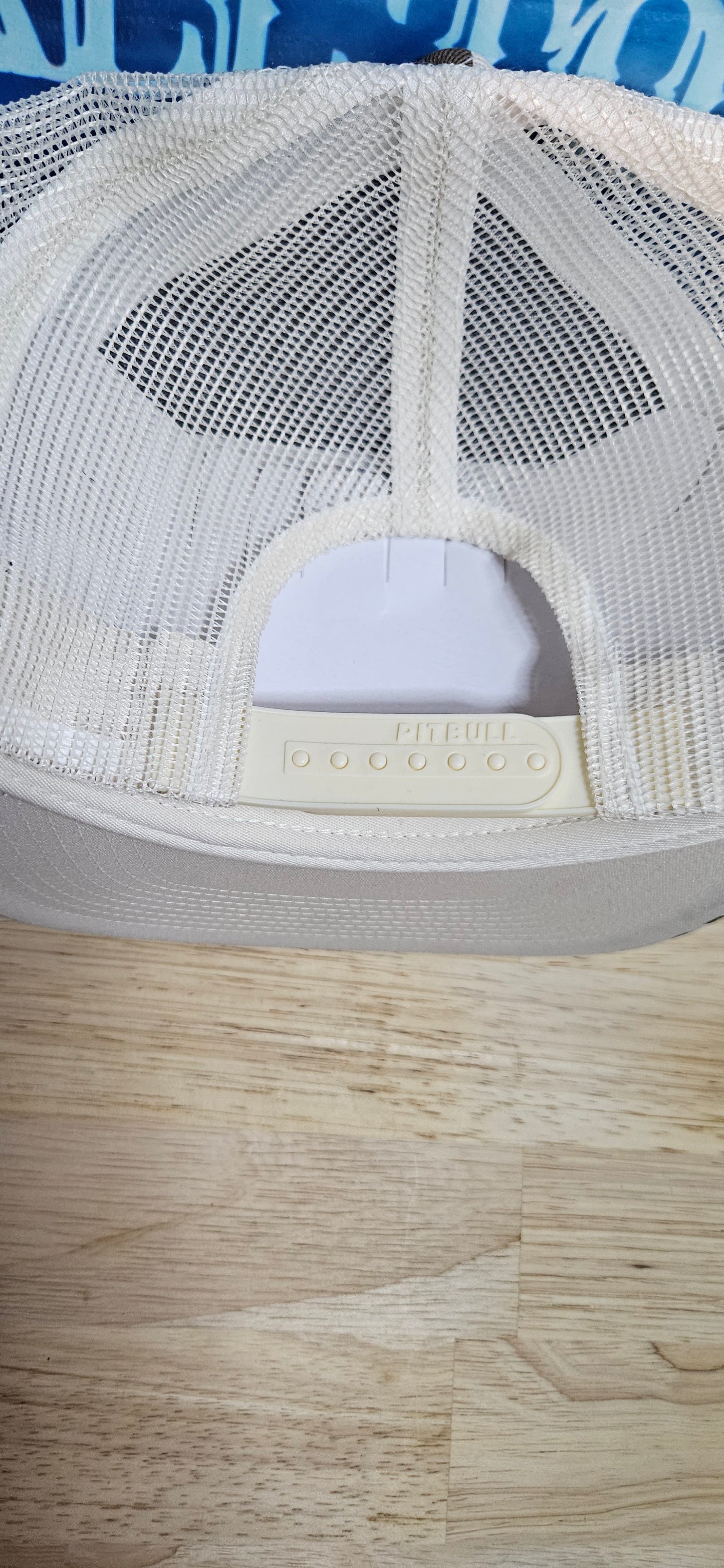 7-Panel Trucker Hat white camo